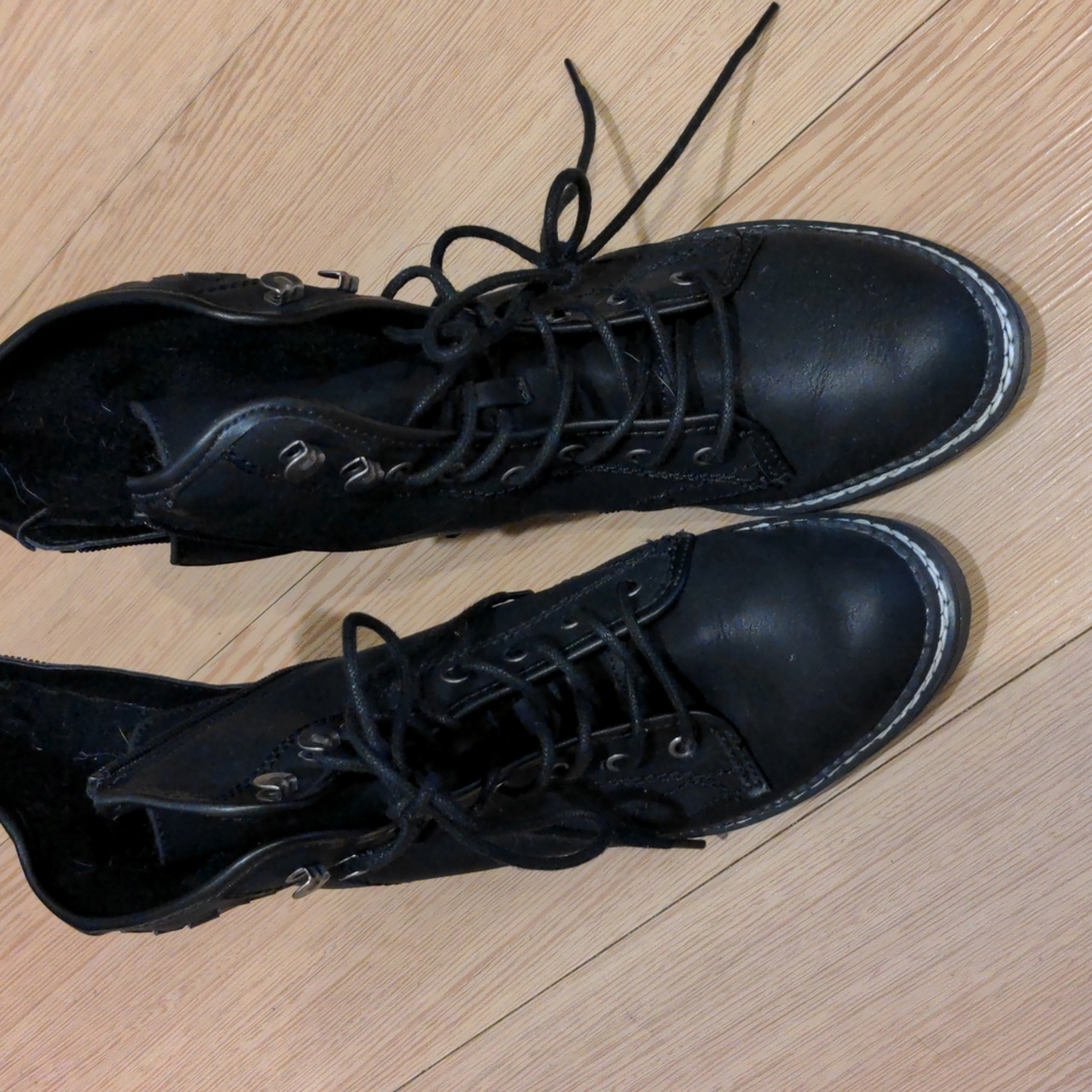 Xoxo combat boots